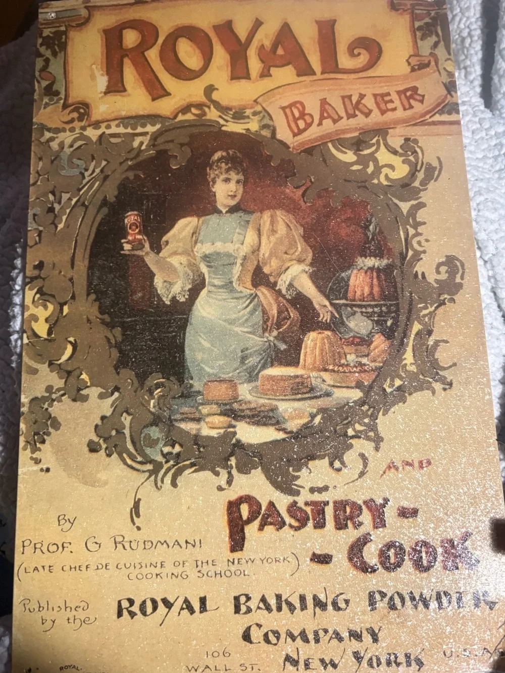 Royal Baker Vintage-Style Decorative Baking Sign